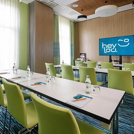 Hey Lou Hotel Frankfurt Airport-3